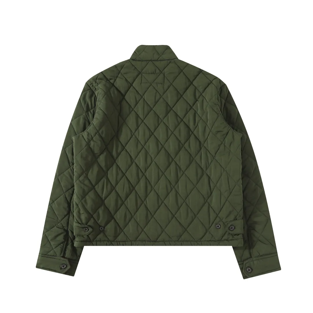 P350 #R57 Ralpah Lauren/Ralph Lauren Diamond Check Stand Collar Veteran Cotton Jacket Uniform British Retro Style for Men and Women Item No. RL17381 Classic Diamond Henley Lavalier Thin Cotton Jacket Simple yet stylish corduroy trimmed cuffs Collar Can be straight folded Two-wear, half-high collar front double-button closure, front full zipper Fabric has a certain anti-water effect, classic forever , there are adjustable buckle tabs at the back waist. Delicate embroidery of the pony on the left side of the chest is retro and timeless. Color: black, navy blue, brown, army green. Size: M L